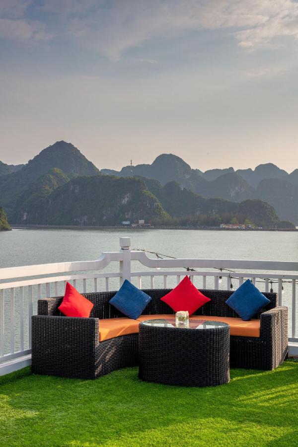 Le Journey Luxury Cruise Hotel ฮาลอง ภายนอก รูปภาพ