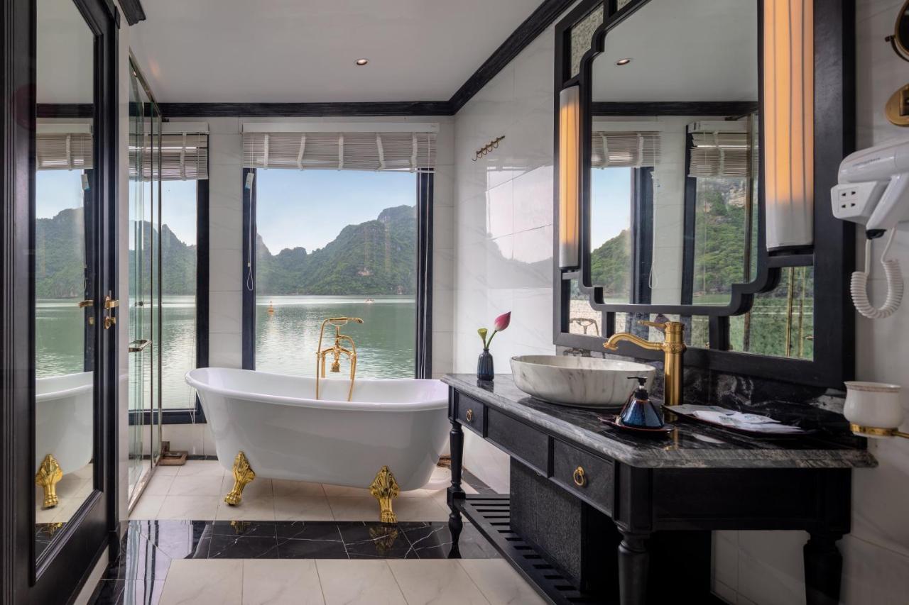 Le Journey Luxury Cruise Hotel ฮาลอง ภายนอก รูปภาพ